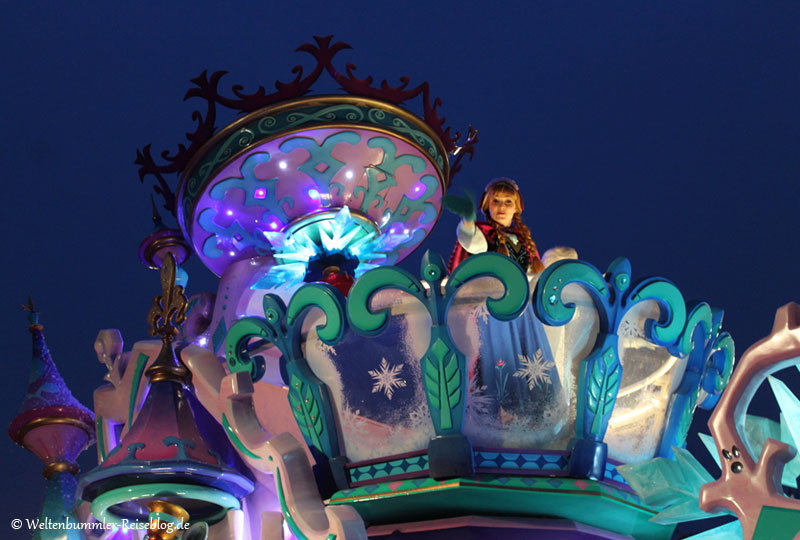disneyland - Paris-Disneyland-Parade-14