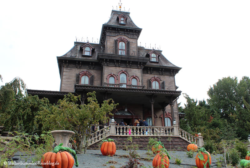 disneyland - Paris-Disneyland-PhantomManor-1