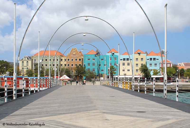 AIDA_Karibik - AIDA Karibik Curacao Willemstad KoeniginEmmaBruecke 1