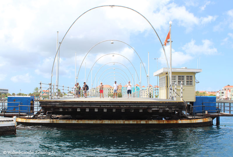 AIDA_Karibik - AIDA Karibik Curacao Willemstad KoeniginEmmaBruecke 3