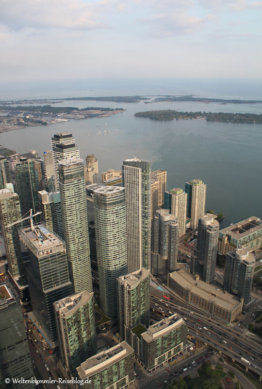 eastern-highlights - EasternHighlights-Toronto-CNTower-2.jpg