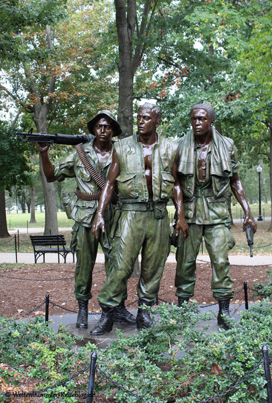 eastern-highlights - EasternHighlights-Washington-VietnamVeterans-1.jpg